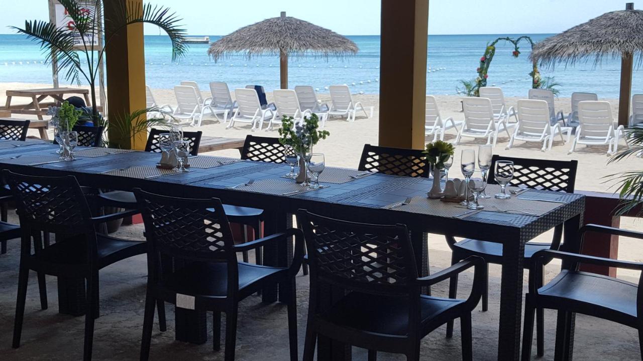 Roots Cafe Rooms Negril Buitenkant foto