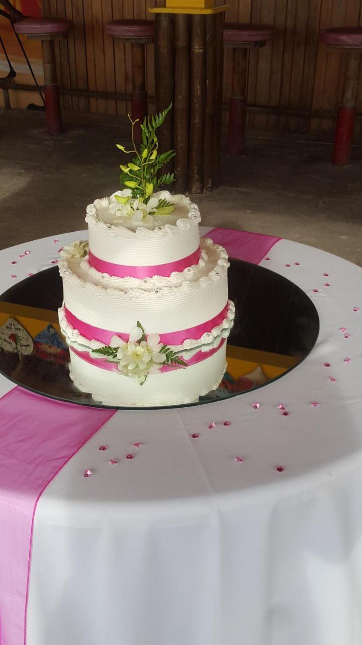 Roots Cafe Rooms Negril Buitenkant foto